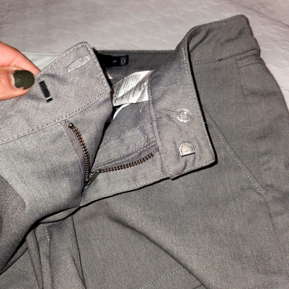 2 pairs of Volcom shorts for 1. Never worn - Picture 2 of 16